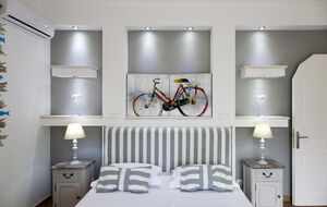 Another bedroom