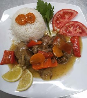Lamb in lemon sauce