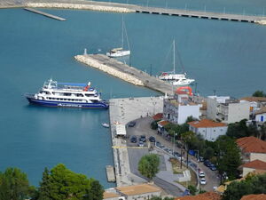 Nidri Star offers free transport to Agiofyli